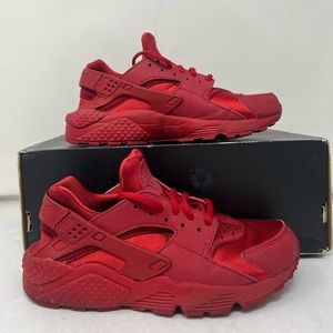 Nike Women’s Air Huarache Run All red